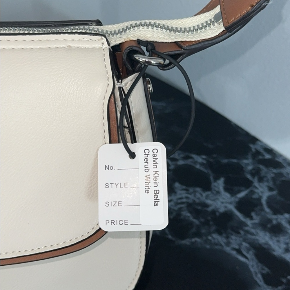 Calvin Klein Bag Bella Novelty Crossbody Leather Cherub White AUTHENTIC NWT - Picture 14 of 14